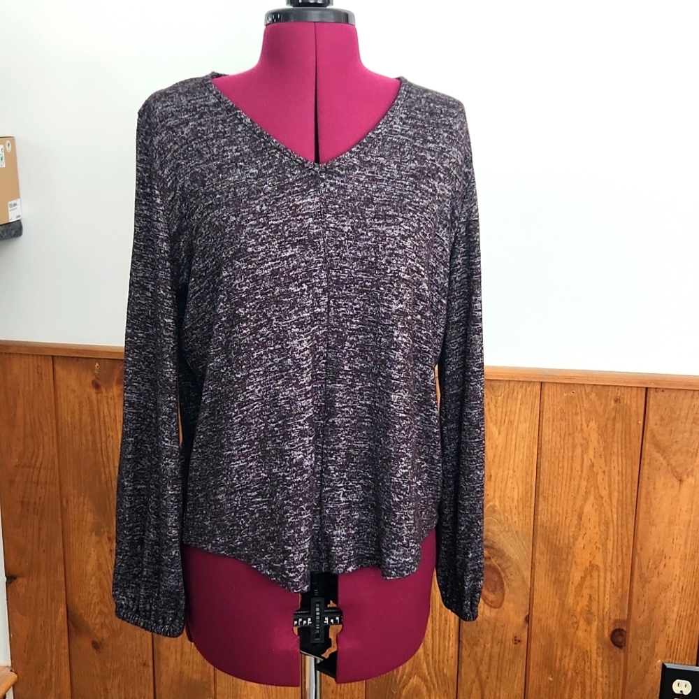 Womens Knit top, size M, Bobeau
